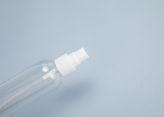 Een glad oppervlak met PET-sprayfles is uw geheim wapen voor huishoudelijke schoonmaak