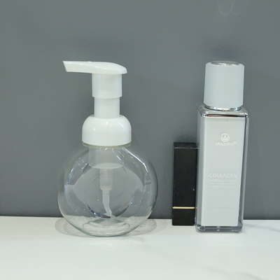 50 ml witte schuimfles praktisch handig voor elke omgeving
