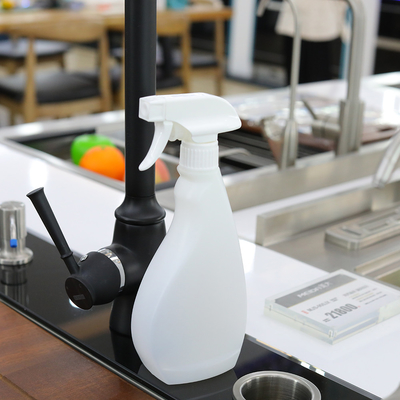 Gepersonaliseerde logo spuitcontainer dispenser voor consistente cosmetische dispenseeroplossingen