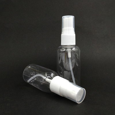 Klassieke ronde PET-plastic spuitflessen glad oppervlak Verschillende capaciteiten voor dagelijks gebruik