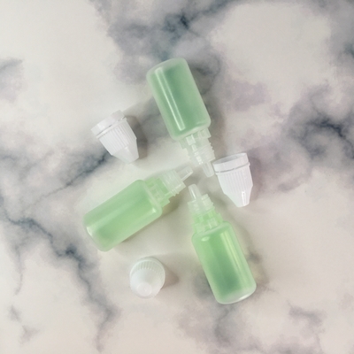 10 ml aangepaste logo glazen druppelflessen Transparante zwarte vloeistofdruppel met glad oppervlak