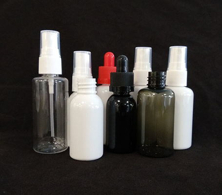 Ronde PET-sprayflessen Transparent Duurzaam ontwerp Verschillende capaciteitsopties