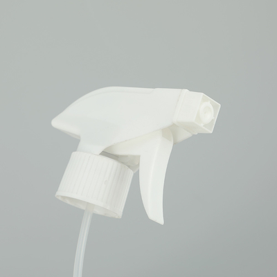 Glanzige ronde PET-plastic spuitfles met klassiek ontwerp doorzichtige kleur.