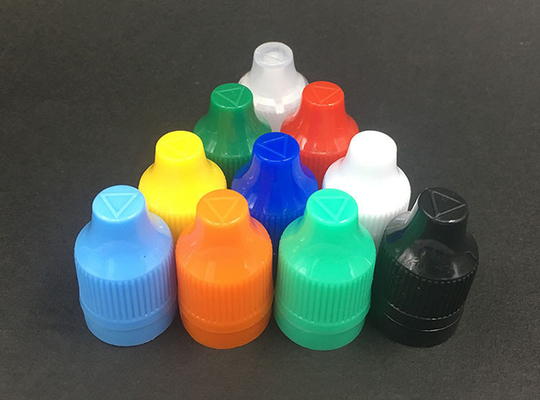 Glanzige glazen dropperflessen Custom logo Liquid dispenser voor persoonlijke verpakking