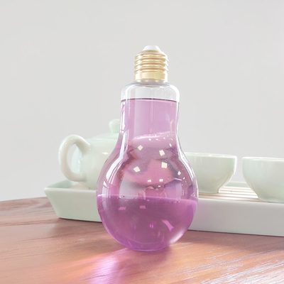Lekbestendige plastic flessen met schroef op het deksel 500 ml capaciteit vierkant ronde vorm 0,5 kg gewicht