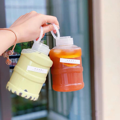 Moderne lekvrije melk- / theeflessen met aangepaste kleuren en helder ontwerp