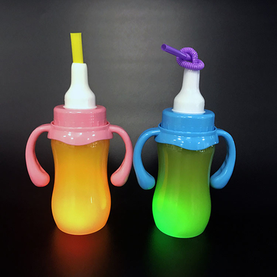 Kleurrijke plastic melk thee fles met lekbestendig en geïsoleerd ontwerp