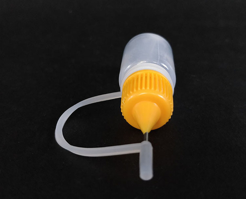 Doorzichtige zwarte glasdruppelflessen met schroefdop