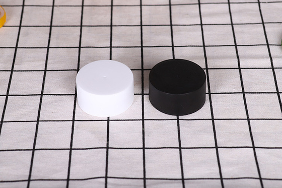 Stijlvolle lekvrije herbruikbare drankflessen Duidelijke vierkant / ronde moderne plastic schroef met deksel voor eenvoudig gebruik
