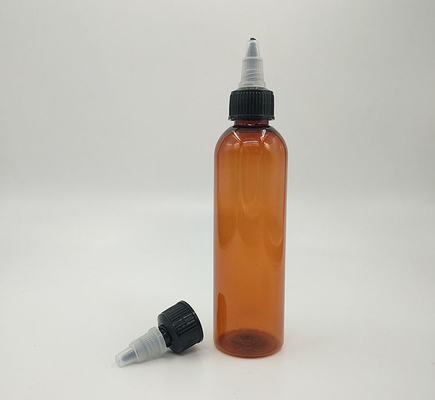 100 ml heldere vloeistof gevulde plastic flessen met schroefdeksel