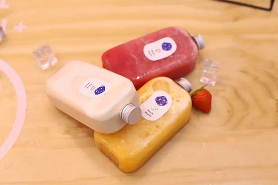 Aanpasbare plastic flessen van 120 ml melk thee met schroef op het deksel