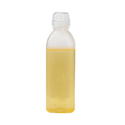 Praktische plastic flessen met handvat