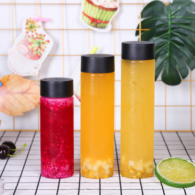 Kleurrijke, duurzame plastic flessen met melk- en theeproof