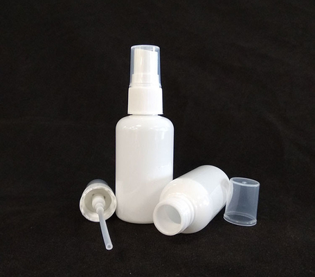 Transparent klassiek ontwerp PET-plastic spuitfles voor milieuvriendelijke oplossingen