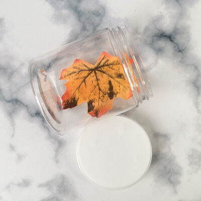 Plastic bewaarbussen met plastic deksel lekvrije containers gebruikt in de voedselverwerkende en retailomgeving