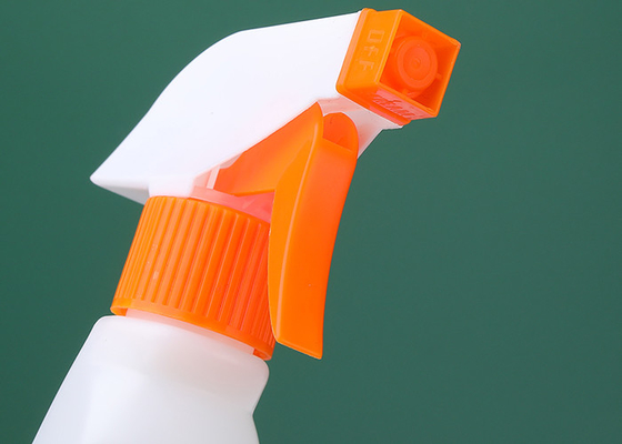 200 ml plastic lege mistflessen voor het sproeien van vloeistoffen met schermdruk in wit / transparant