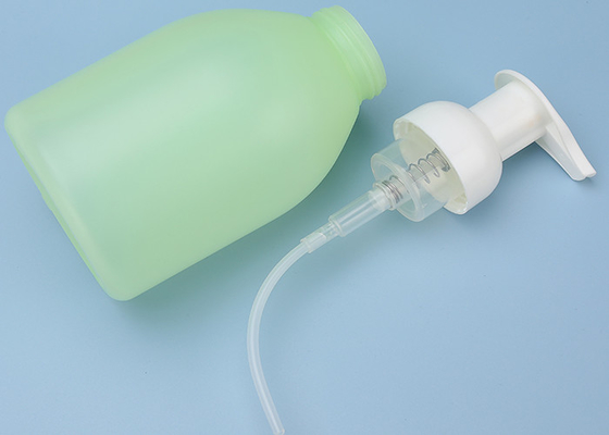 Makkelijk te vullen Matte oppervlak Plastic kraag schuimfles met PET en PP materiaal