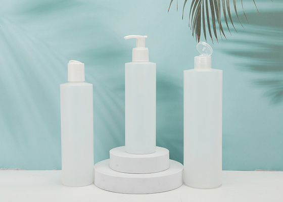 De Plastic Navulbare Flessen van pp met Persschijf GLB ontruimen Wit