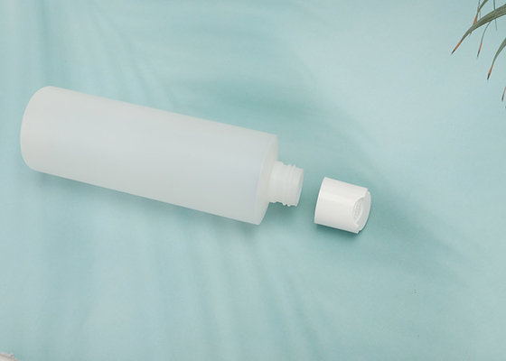 De Plastic Navulbare Flessen van pp met Persschijf GLB ontruimen Wit