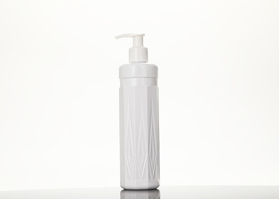 De Pompfles van het douane300ml Plastic HUISDIER voor Kosmetische Shampoo
